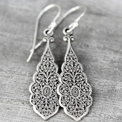 cate Grave Flower Geometry Earrings for Women Silver Color M