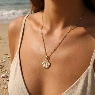 Stainless Steel Inlaid Zircon Sea Shell Pendant Necklace For