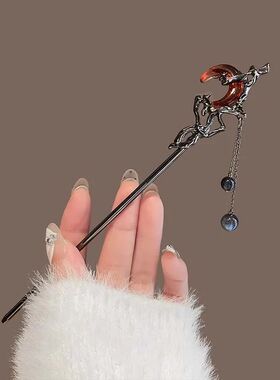 Metal Red Moon Tassel Hair  for Women Vintage New Chinese St