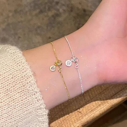 Light Luxury Elegant Round Rhinestone Pendant Bracelet for W
