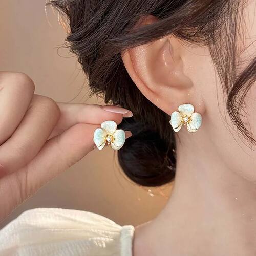 Exquisite Drip Oil Flower Stud Earrings for Women Vintage Me