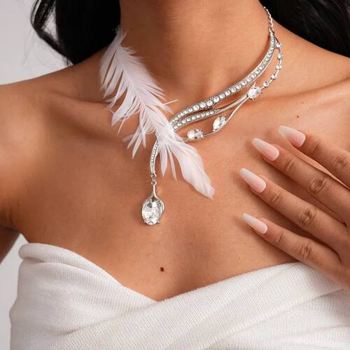 Chic Feather Necklace Asymmetric Elegant Unique High-End Fas