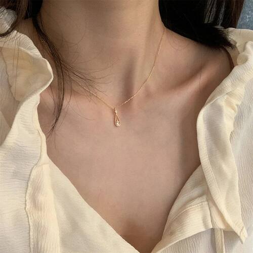 French Micro Inlaid Zircon Water Drop Clavicle Chain Tempera