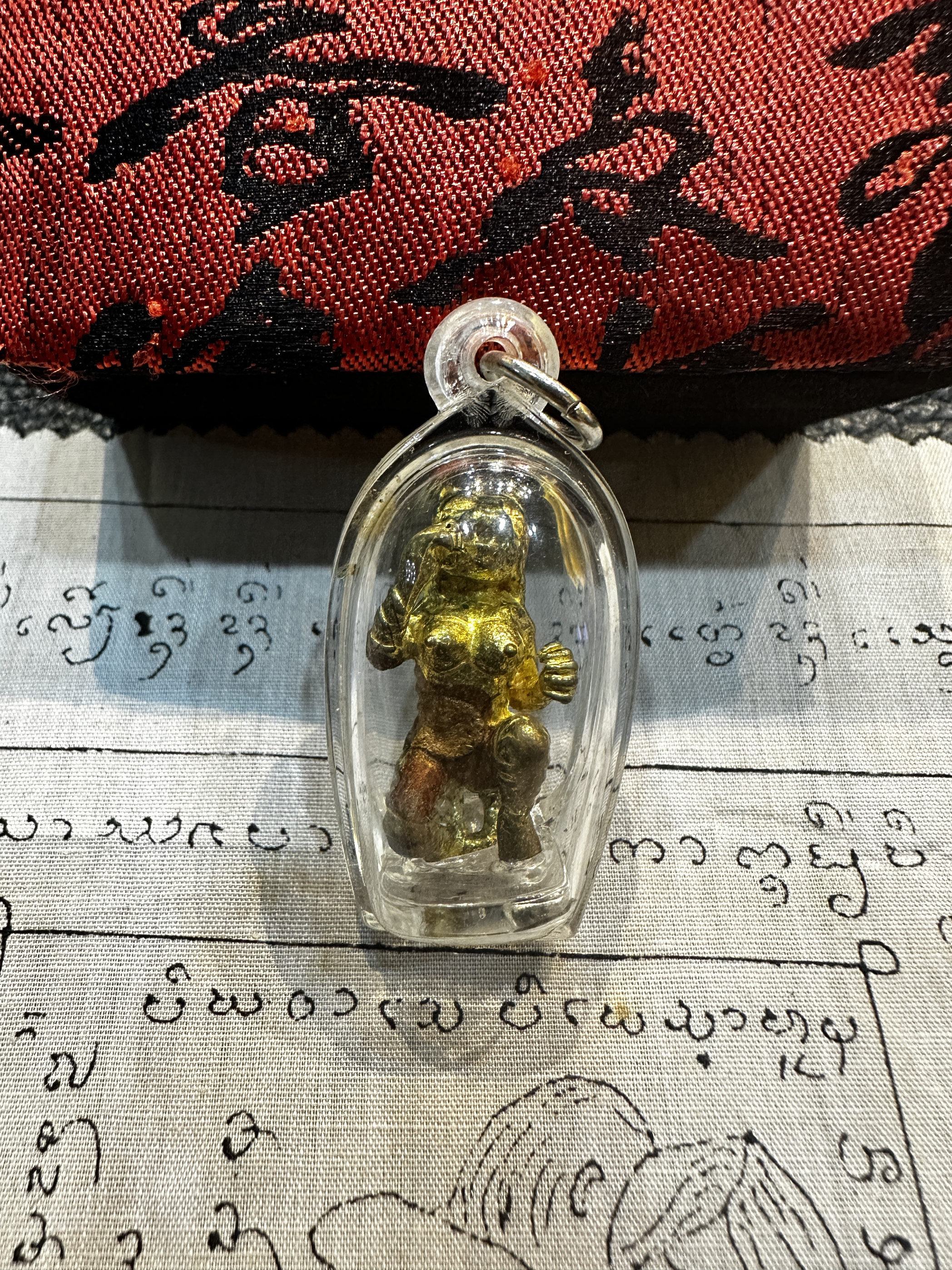 兔子泰国佛牌 阿赞明早期图鉴款老虎女 虎女图鉴珍藏款 吊坠正牌