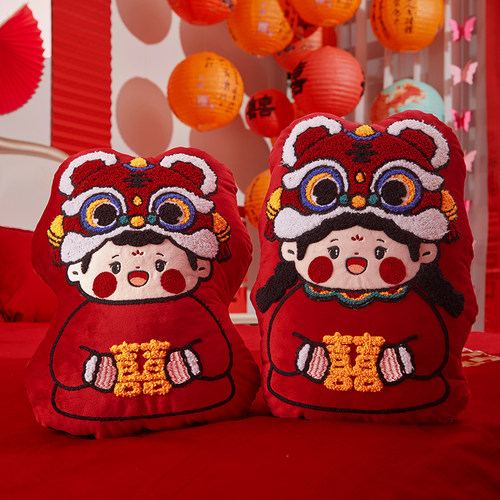 喜字抱枕一对结婚红色压床娃娃娃娃新款婚庆公仔喜娃陪嫁用品新婚