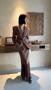 外套 2024秋季 设计感小众气质收腰显瘦西装 韩版 高腰半身裙女 新款