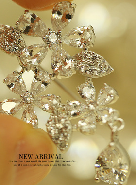 XZ373银色花朵流苏合成水晶韩版胸针女胸花防走光饰品大衣扣别针