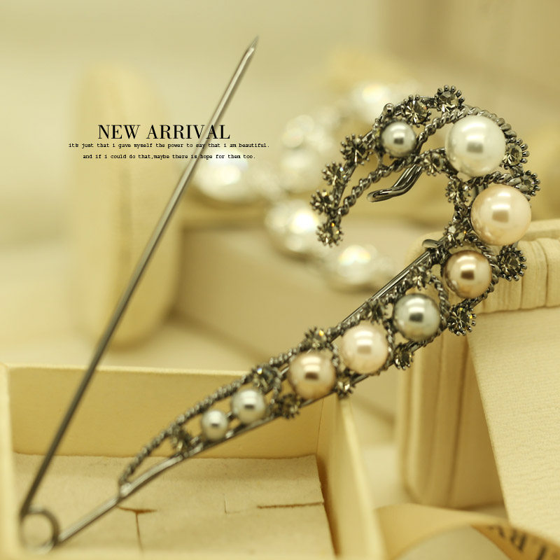 复古人工合成珍珠别针