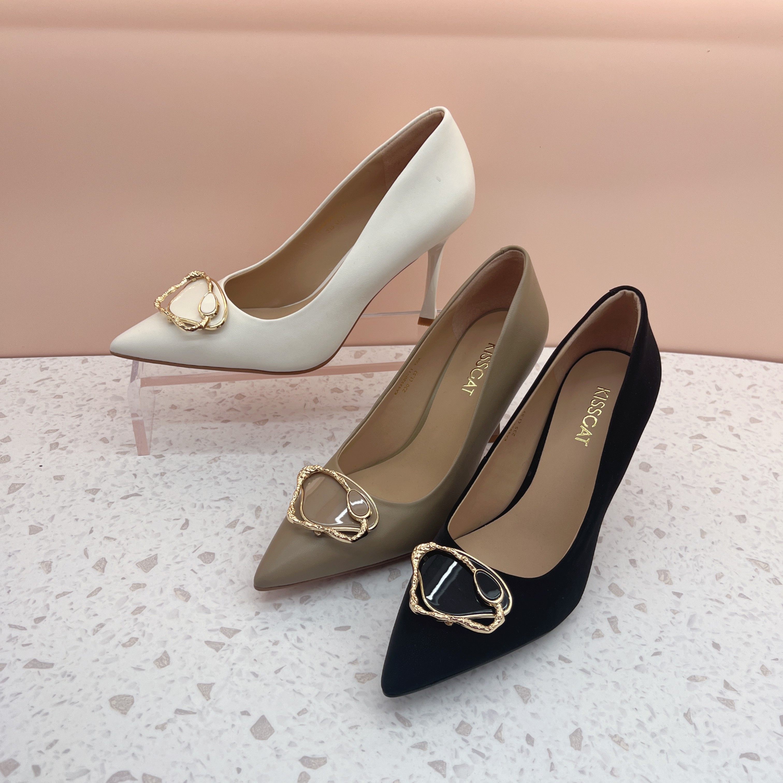 kisscat接吻猫2023夏新正品羊皮尖头浅口细高跟女单鞋ka43520-11