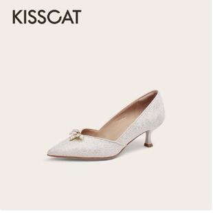 KA65125 KISSCAT接吻猫2025春款 女单鞋 尖头细跟婚鞋 国风高跟鞋
