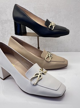 KISS CAT接吻猫2023春新款百搭JK英伦风方头粗跟乐福鞋KA43112-11