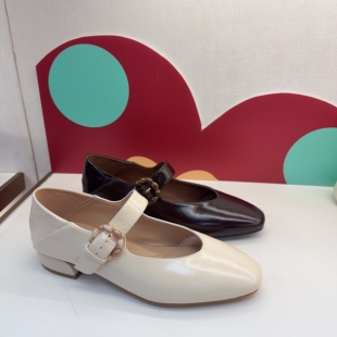 K76123A 金属扣女鞋 方头2026春商场新款 KISSCAT接吻猫玛丽珍鞋