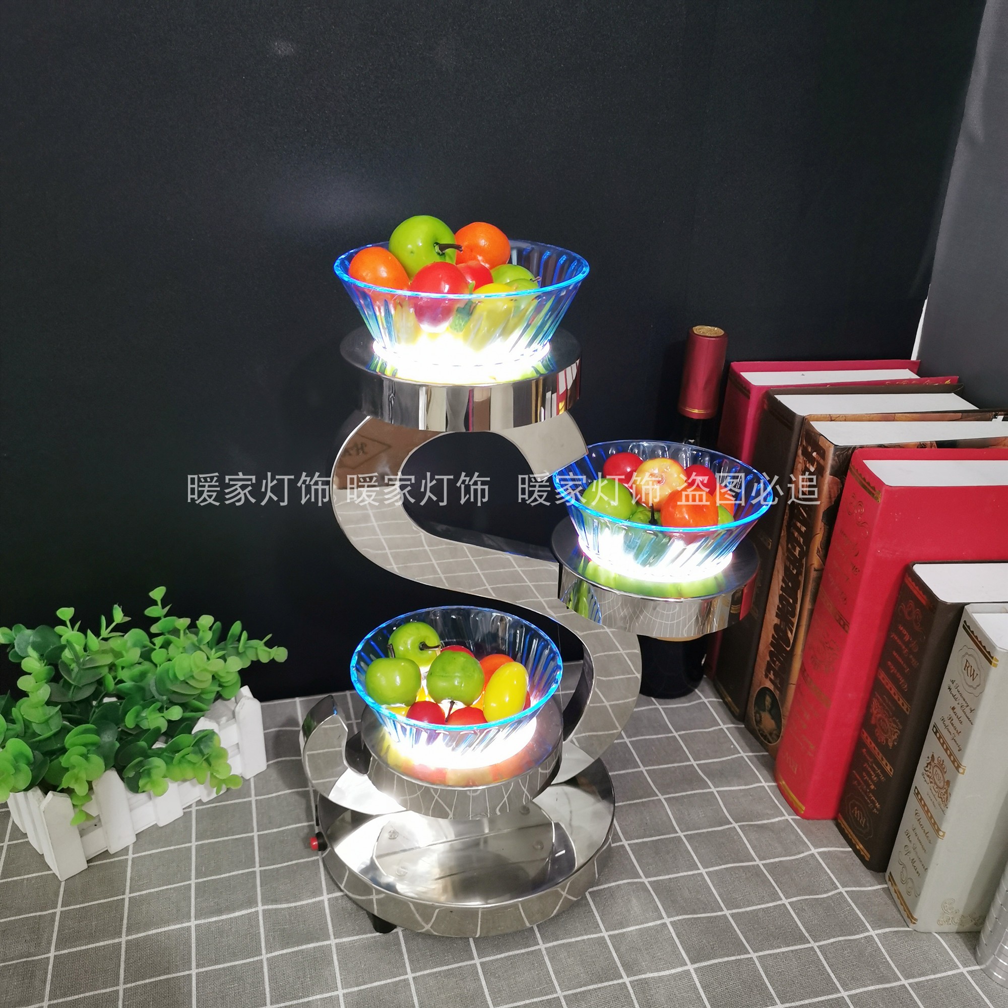 发光酒吧时尚小吃碟水果拼盘