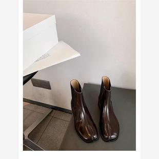 牛皮版~小众棕色靴子马蹄分趾猪蹄鞋夏天真皮切尔西短靴女马丁靴