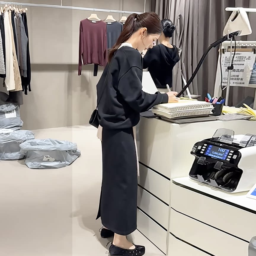 设计师买手店韩国东大门简约洋气大V领休闲卫衣半身裙懒人套装女