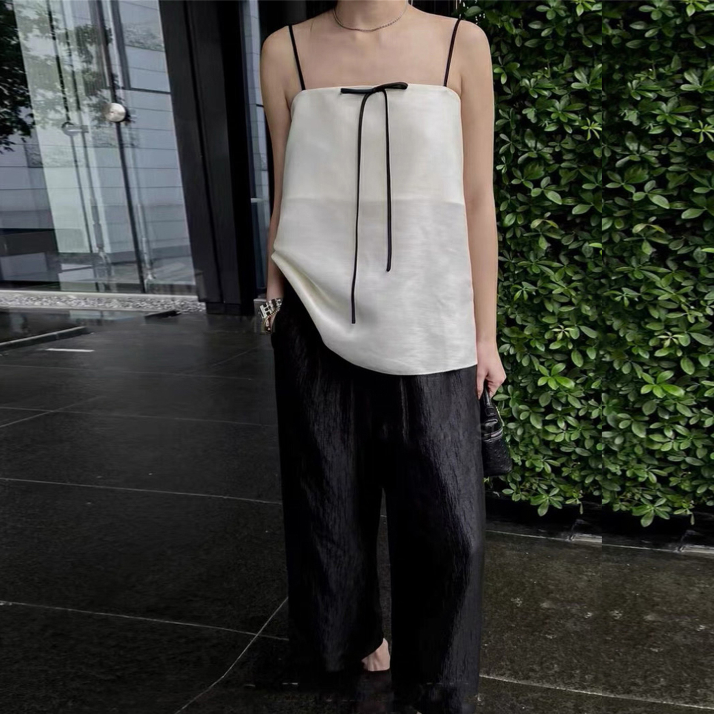 撞色甜美蝴蝶结吊带上衣