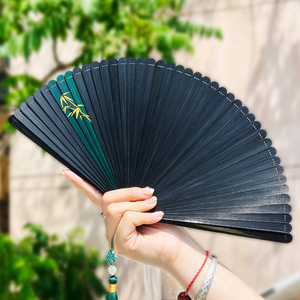 中国风玄青全竹扇子女士镂空花卉折扇古风便携好开合汉服舞蹈扇