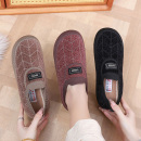 新款冬季加绒加厚妈妈棉鞋老北京布鞋女中老年人一脚蹬平底奶奶靴