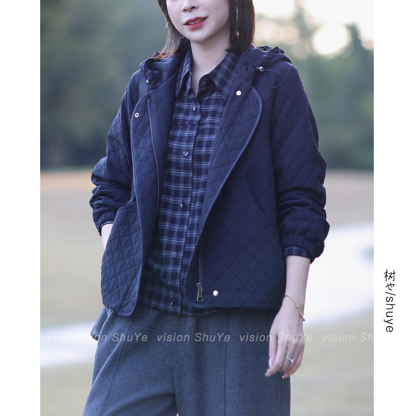树也 韩版休闲宽松文艺复古时髦菱形格夹棉减龄连帽短外套女2025