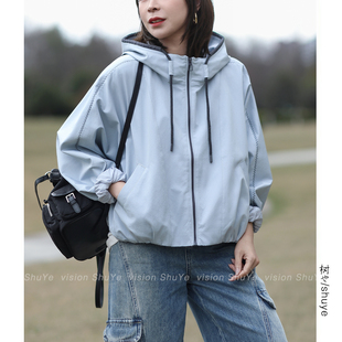 休闲宽松大码 薄荷韩版 撞色连帽风衣短外套女2026春 简约有型 树也
