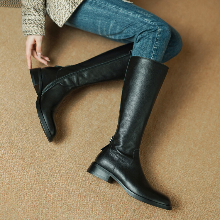 靴筒鞋面全头层牛皮，3.5厘米跟