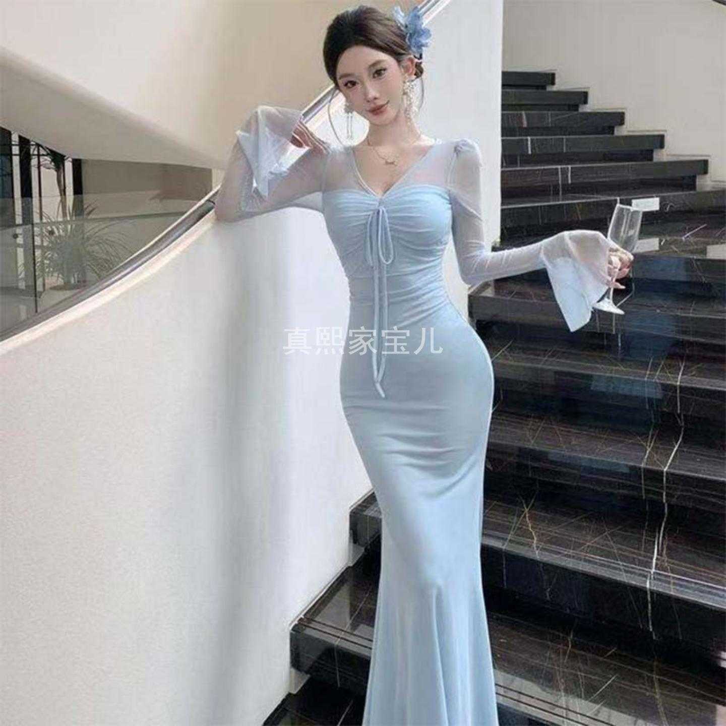 法式V领蓝色喇叭袖网纱连衣裙女