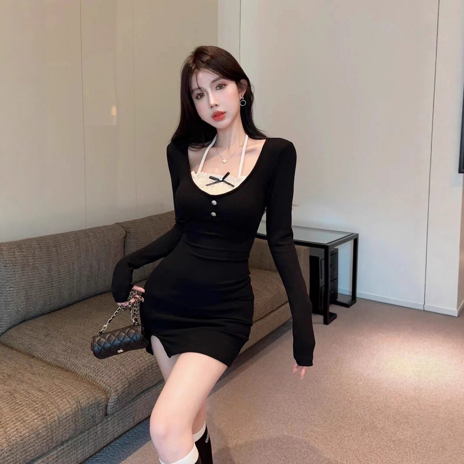 高冷御姐风方领挂脖长袖连衣裙女秋季新款小众设计感包臀短裙,女装/女士精品,连衣裙,淘宝优惠券,粉丝福利购,淘宝优惠卷