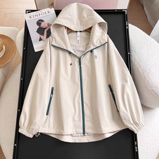 男女同款 户外冲锋衣连帽休闲夹克外套潮 防风防水外贸男女秋季