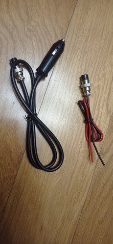 LiveU solo移动电源车充线太阳能充电连接线适用于ZALIP