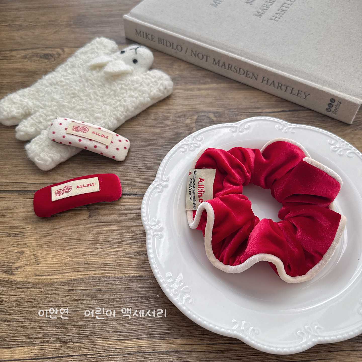 Little Ran红色新年发饰可爱毛绒发夹女童刘海碎发夹宝宝侧边夹