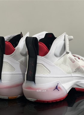 AIR JORDAN 37 AJ37男兔八哥运动透气缓震实战篮球鞋DD6959-160