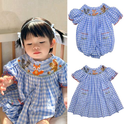 精致的手工刺绣女童哈衣&连衣裙