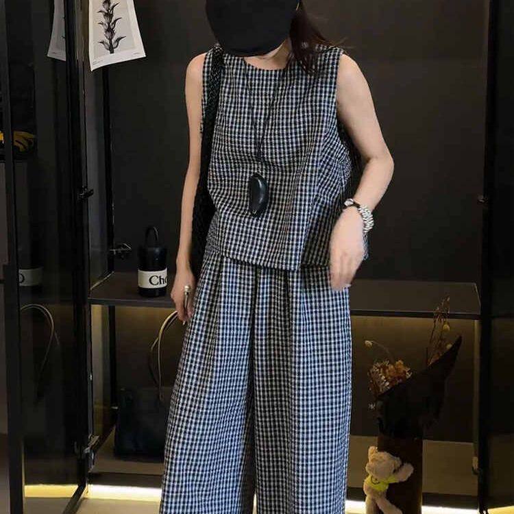 新款高级感格子小众无袖背心独特漂亮套装夏女装衬衫阔腿裤两件套