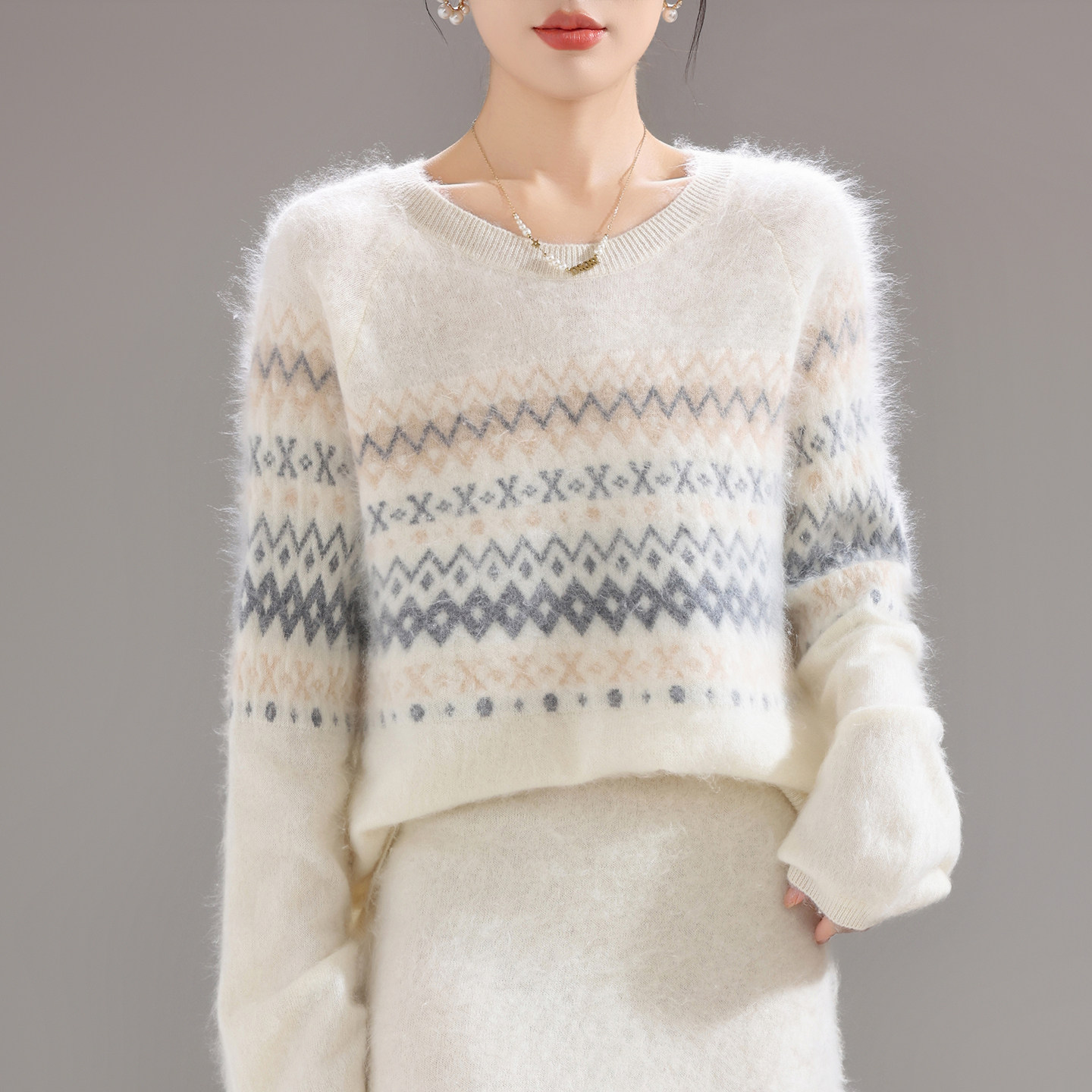 秋冬拉绒纯羊毛衫女拉毛套装圆领提花毛衣半身裙两件套宽松显瘦