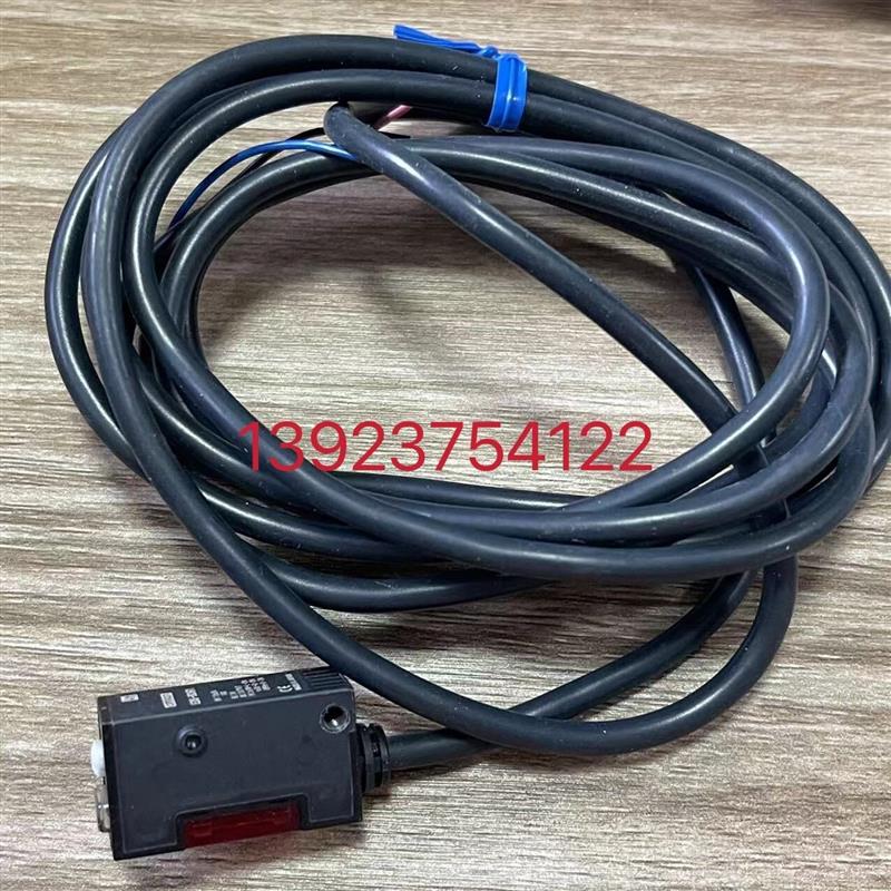 欧姆龙E3S-BD61.E3S-R2E4.E3S-DS10B41.E3S-X3CE4.E3X-NA44V正品