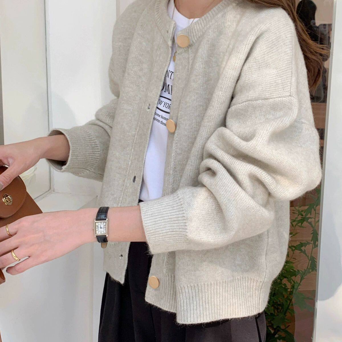 纽扣早春装感松弛复古宽松外套女毛衣秋冬季上衣开衫温柔针织
