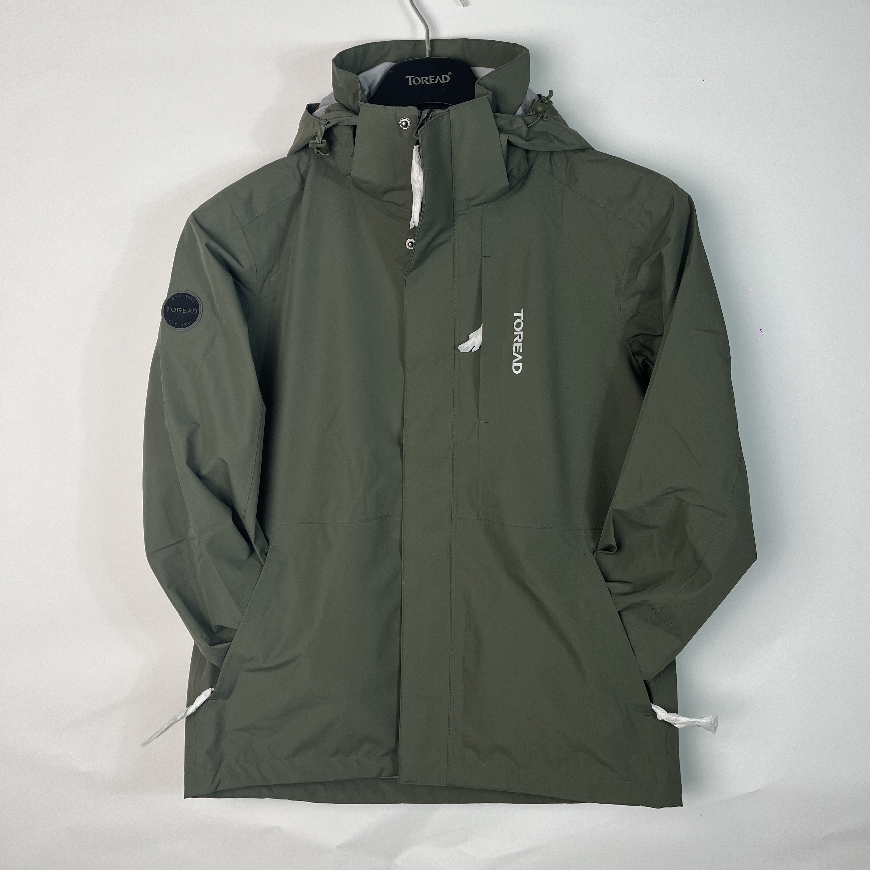 探路者单层冲锋衣男23春秋新款户外防雨防风旅行外套TABBBL81700