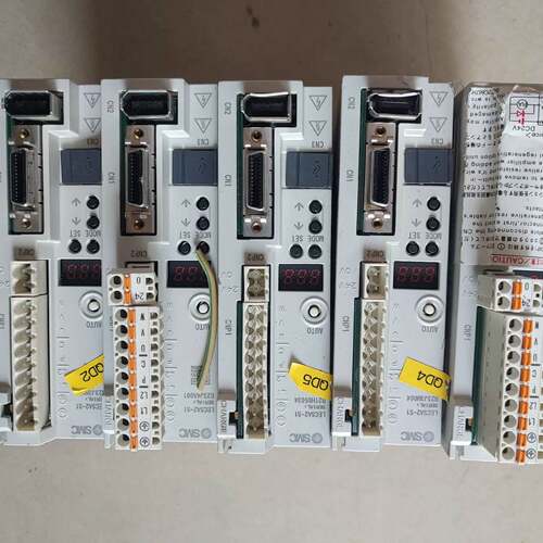 可维修驱动变频器LECSA2-S1 100W 实物图议价