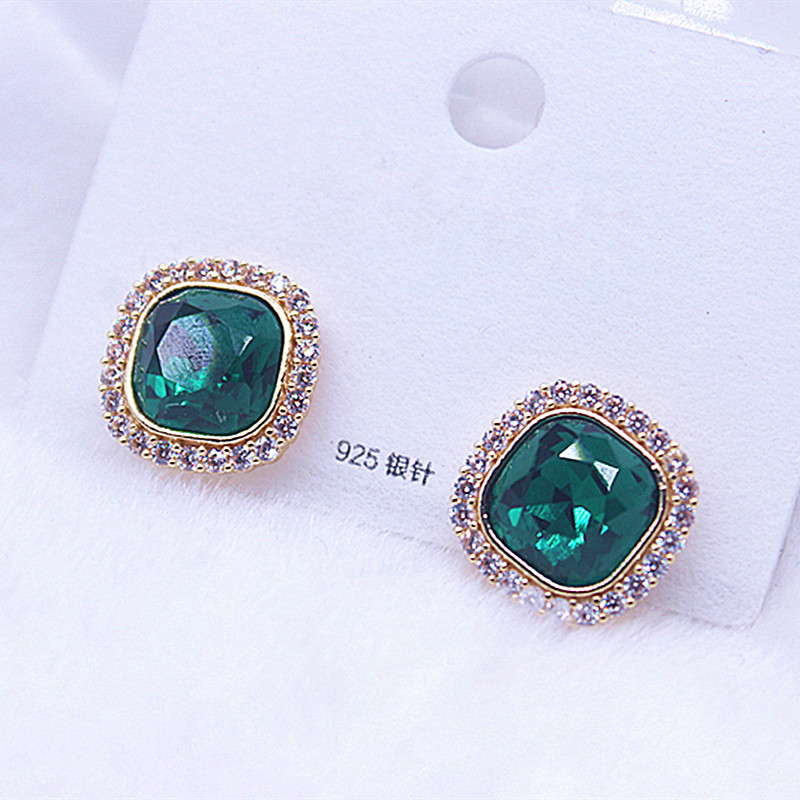 气质绿色菱形水晶耳环新款网红时尚小众设计高级感银针防过敏耳钉