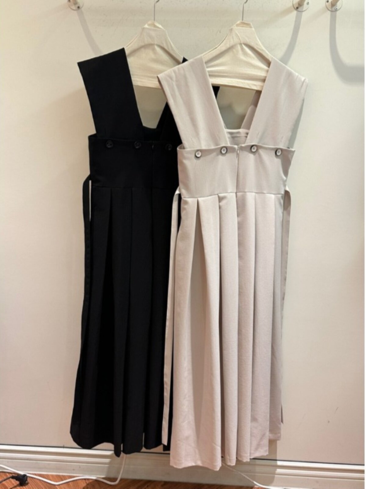 한국의 세련된 가을 틈새 다목적 셔츠 탑 + 서스펜더 버튼 디자인 서스펜더 드레스 여성용 투피스 세트
