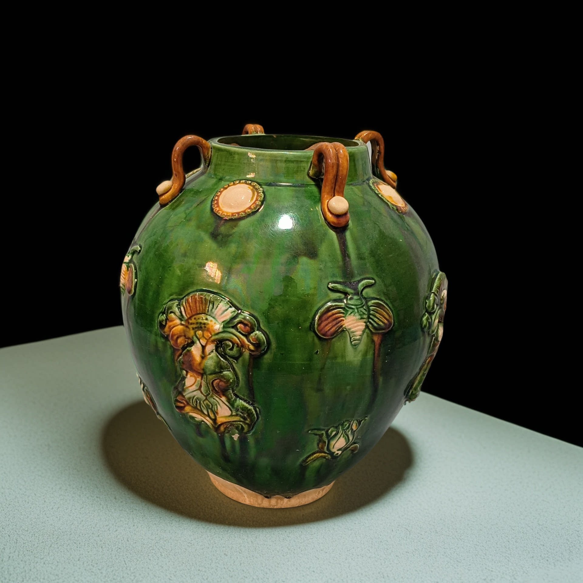 仿古瓷器摆件唐绿釉三彩雕花罐古典艺术品花器家居装饰品摆设古玩