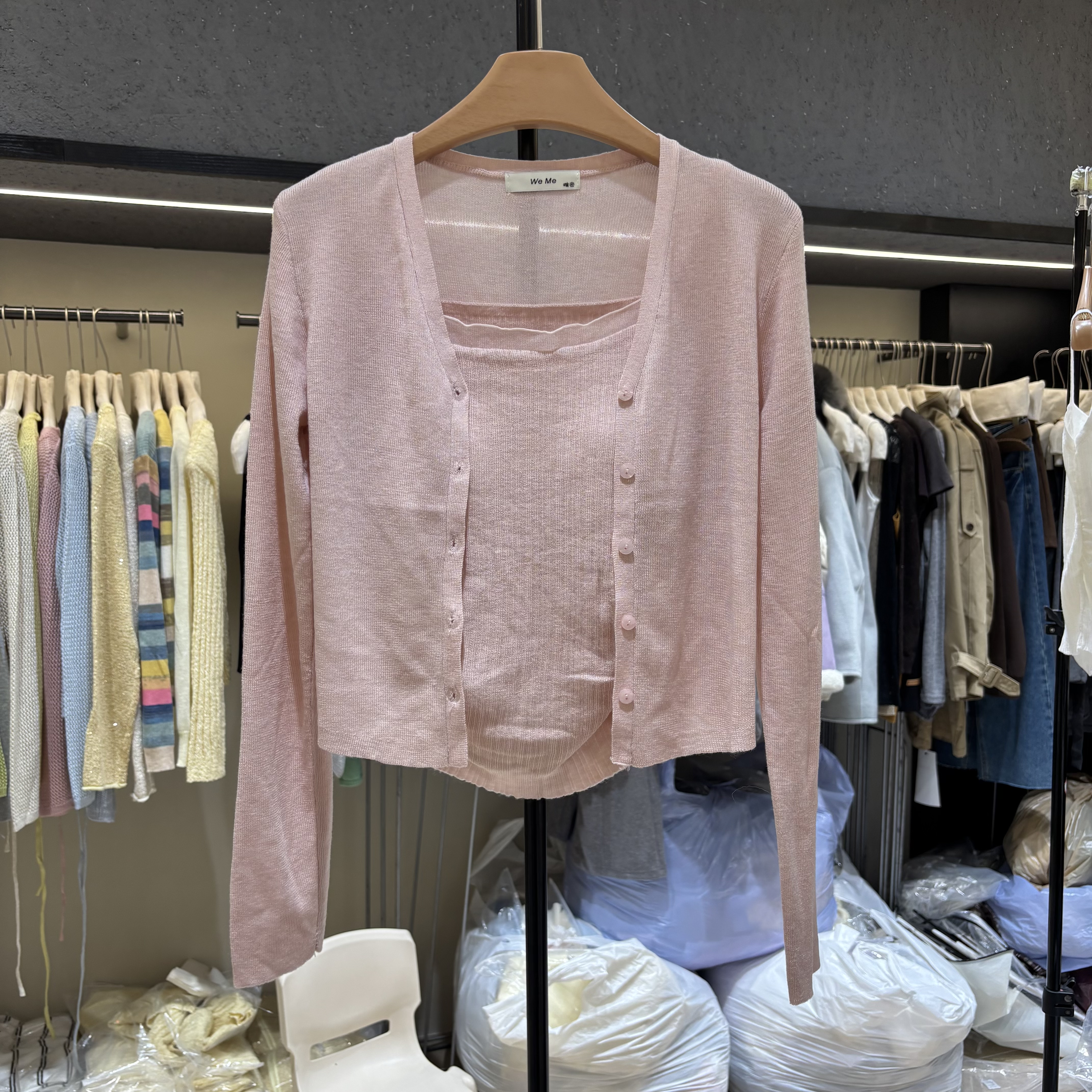 2026春季新款韩版宽松休闲百搭吊带背心+系扣T恤两件套女