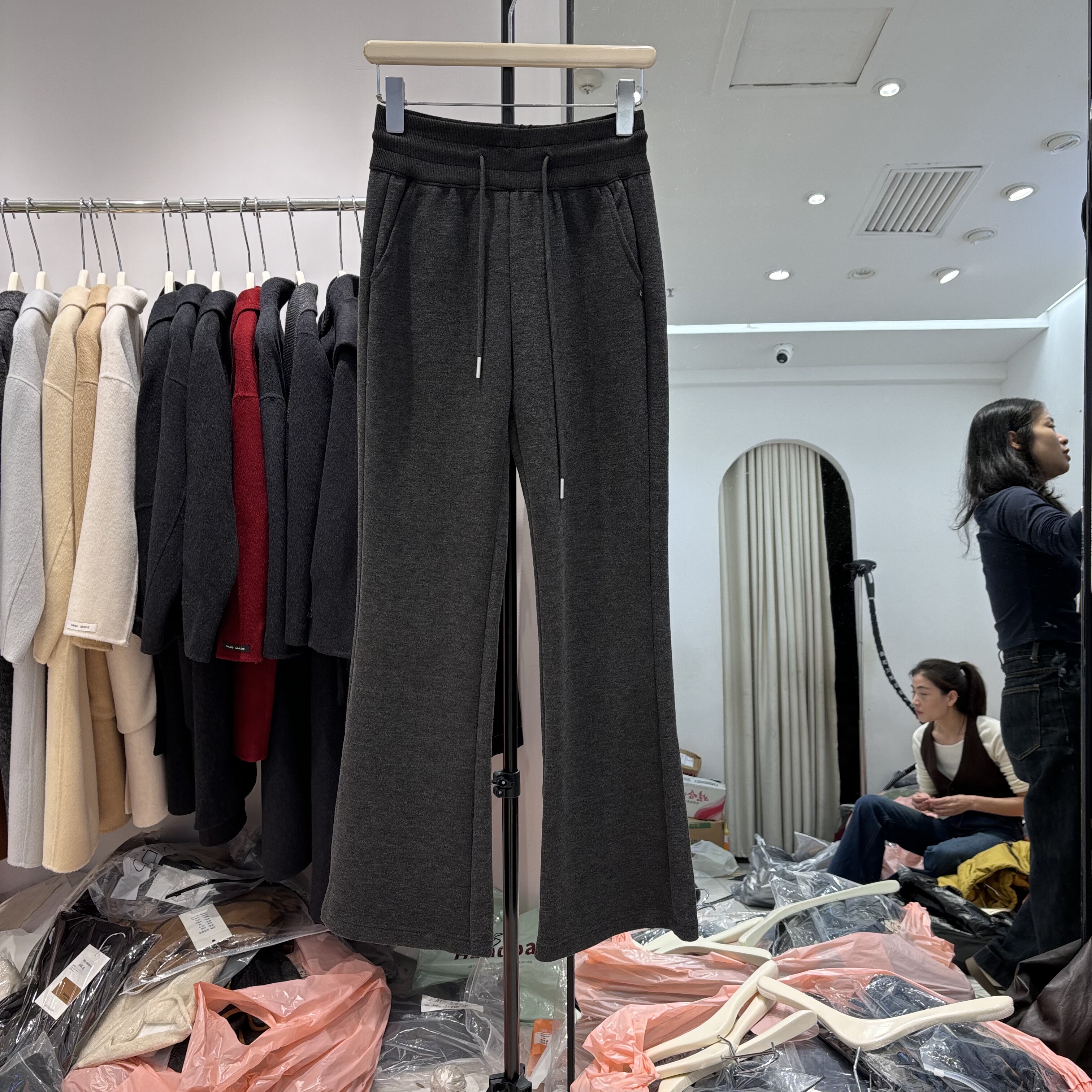 2025秋冬韩版修身百搭松紧腰抽绳微喇裤休闲喇叭加绒裤子99902-1