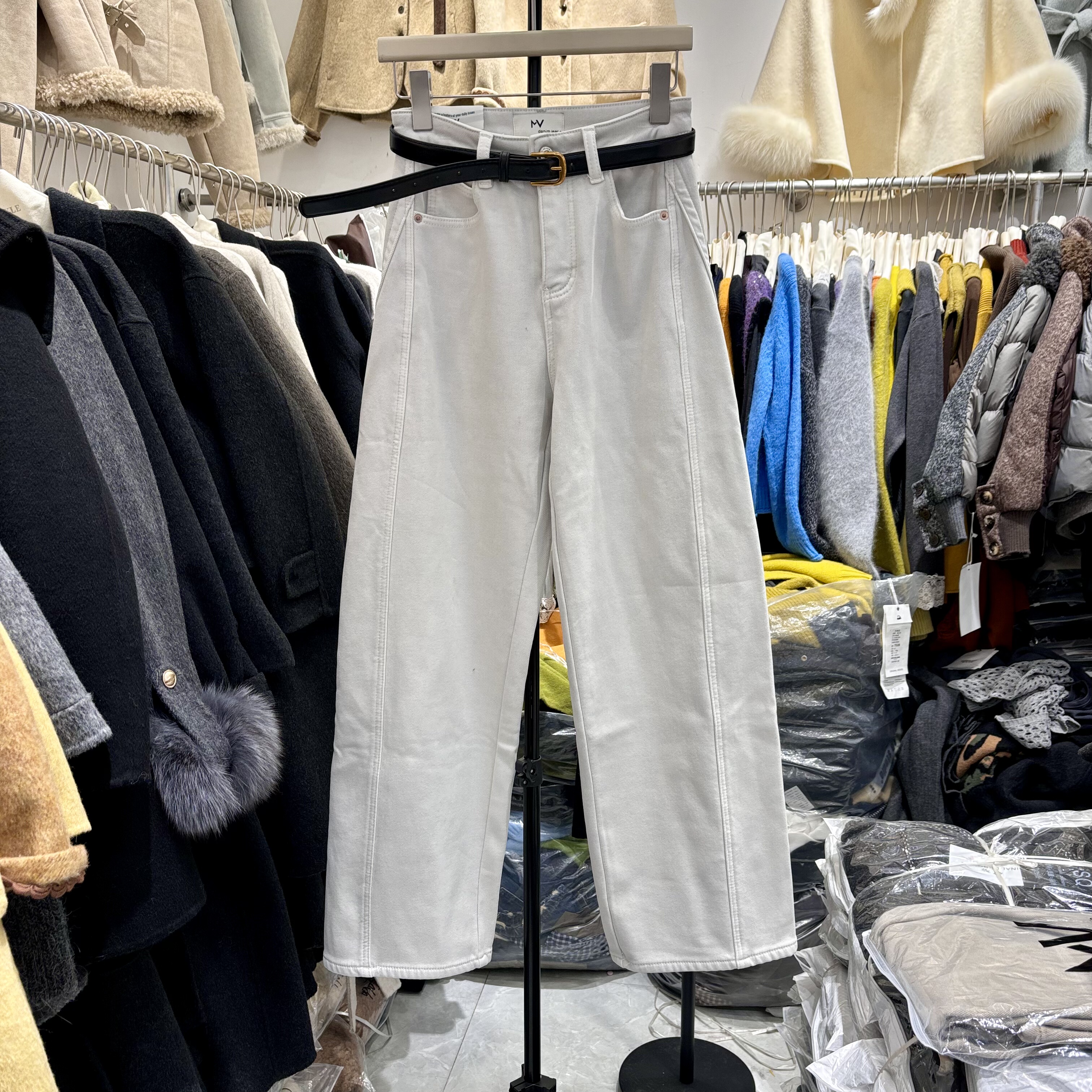 MV6639正版窄板阔腿牛仔裤加绒冬季新款宽松高腰休闲直筒裤弯刀裤
