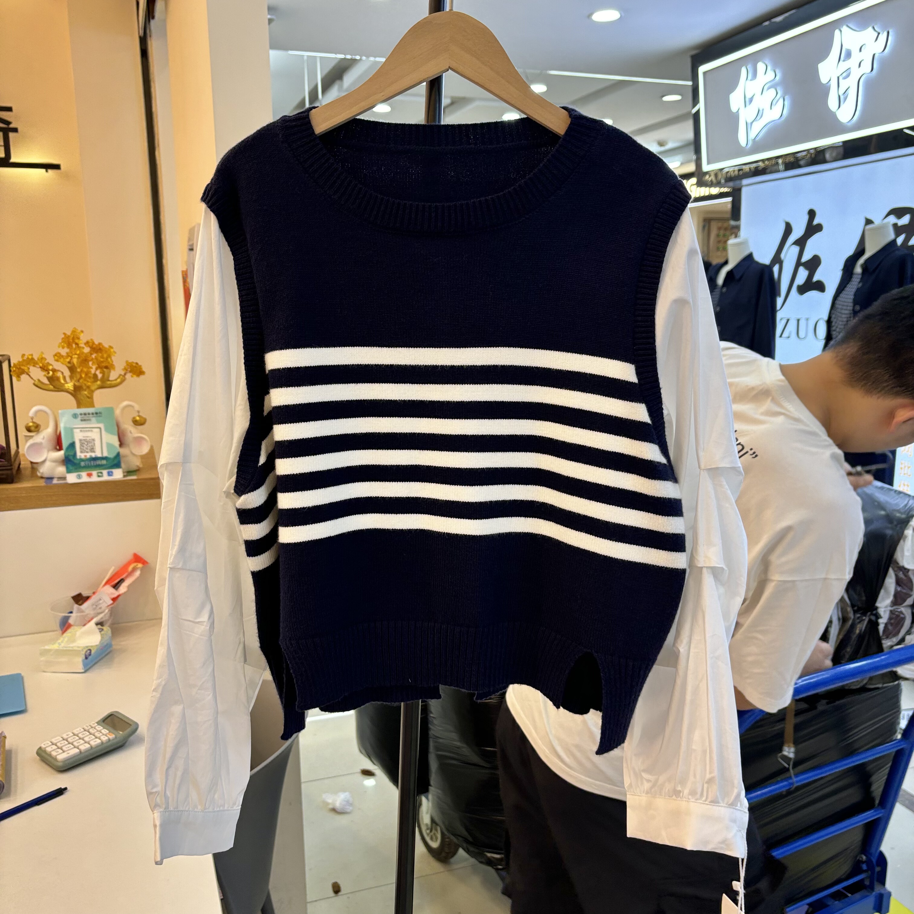 2025新款秋季韩版假两件条纹针织拼接衬衫圆领短款休闲百搭上衣女