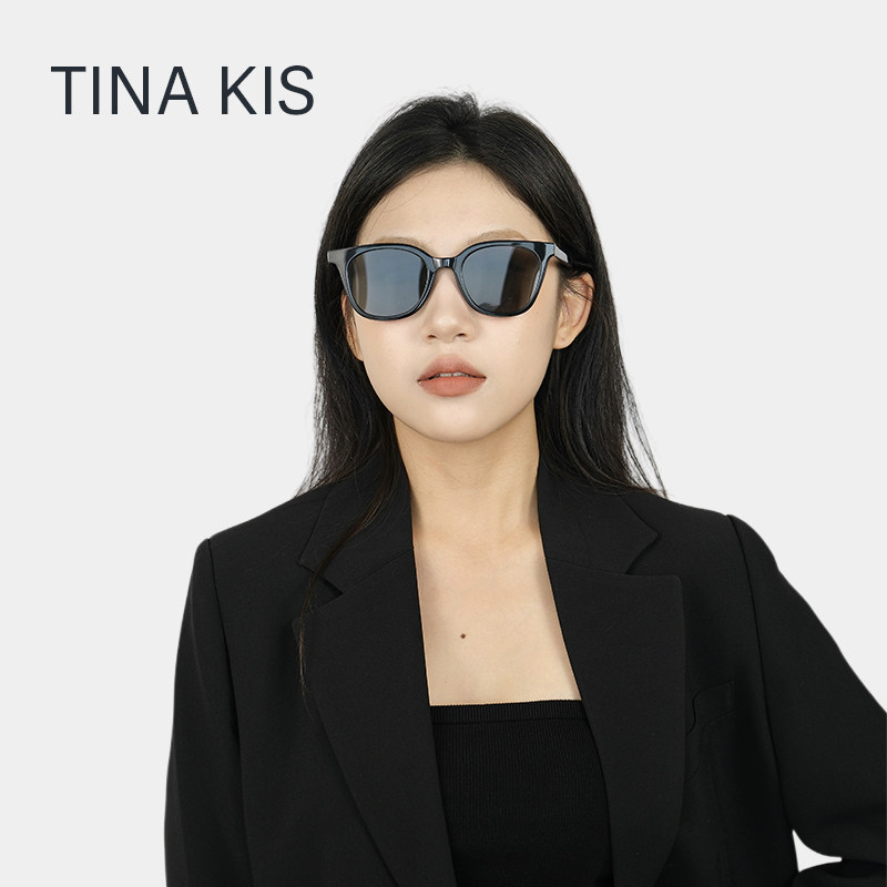 Tina Kis圆脸小框墨镜女防紫外线旅游日常通勤百搭显脸小可配度数