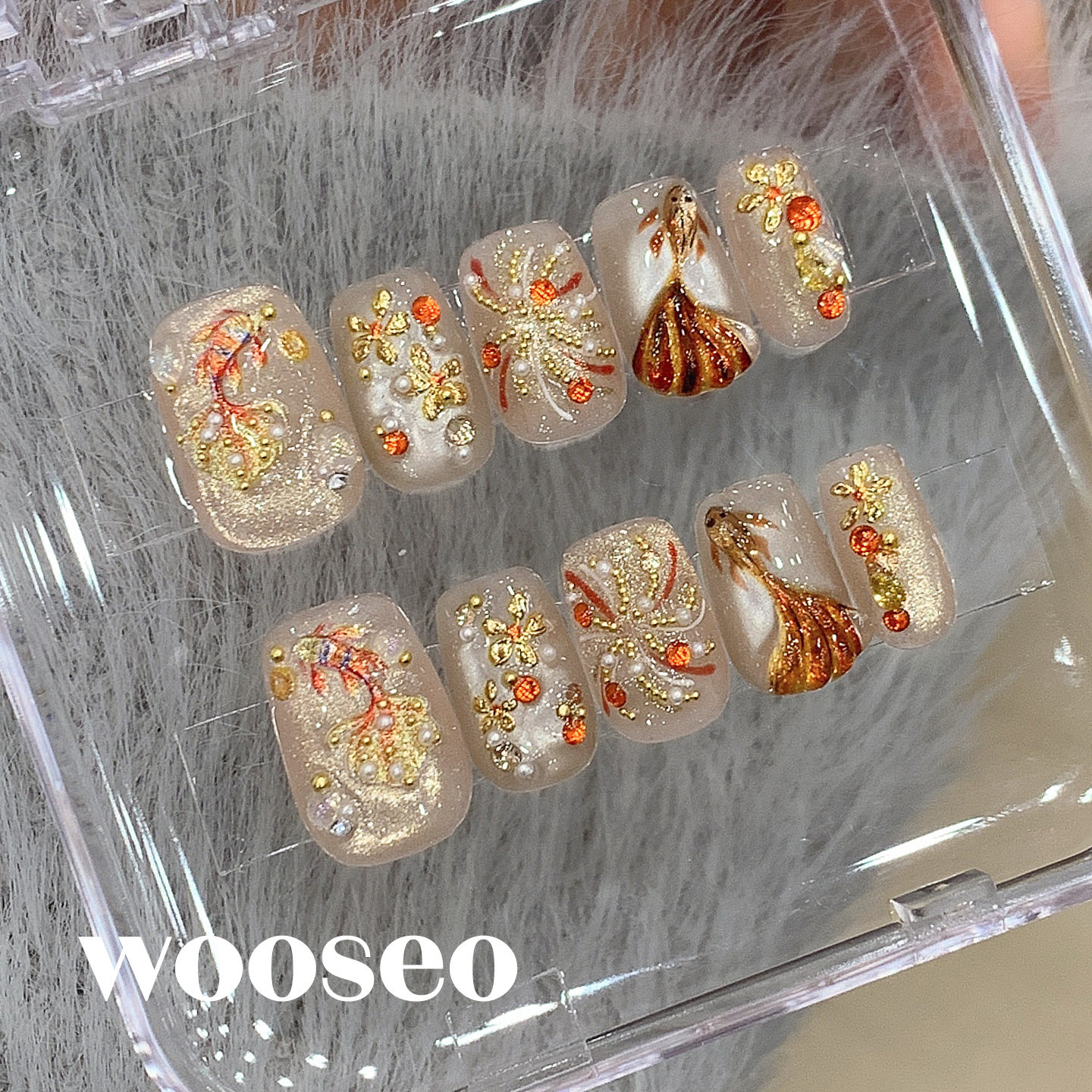 金色穿戴甲短款轻奢高级感秋冬手工指甲贴片2026新款爆款穿戴美甲,彩妆/香水/美妆工具,穿戴甲/甲片,淘宝优惠券,粉丝福利购,淘宝优惠卷