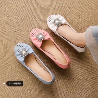 粗跟透气洞洞单鞋45.46.47