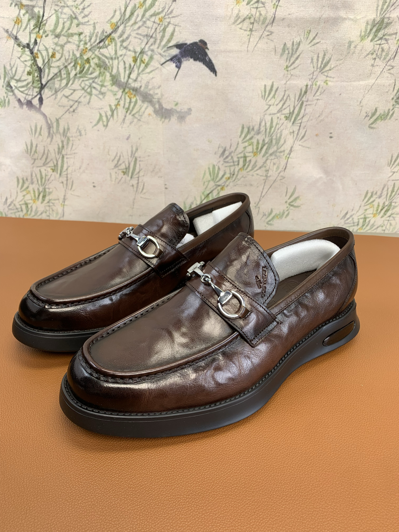 正品男鞋头层牛皮商务休闲皮鞋男英伦风全牛皮底缝线板鞋软底气垫