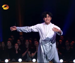 君是山舞蹈风暴同款 魏伸洋中国舞服表演出艺考服定制男子独舞 服装